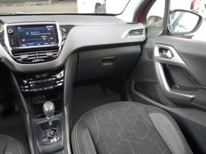 Peugeot 2008  1.2 PureTech 