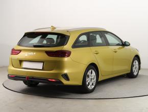 Kia Ceed  1.5 T-GDI MHEV 