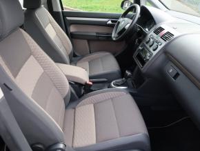 Volkswagen Touran  2.0 TDI Cross 