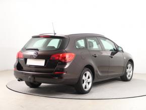 Opel Astra  1.4 T 