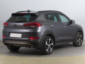 Hyundai Tucson  2.0 CRDi 