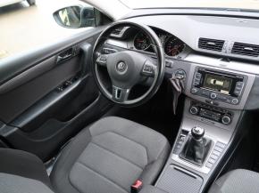 Volkswagen Passat  1.6 TDI 