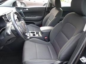 Kia Sportage  2.0 CRDi 