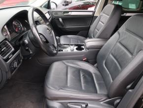 Volkswagen Touareg  3.0 TDI 