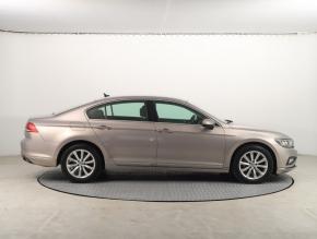 Volkswagen Passat  2.0 TSI Elegance 