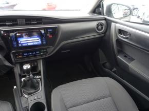 Toyota Corolla  1.6 Valvematic 