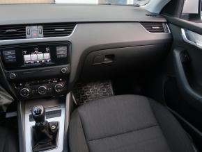 Škoda Octavia  1.6 TDI Elegance 