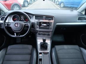 Volkswagen Golf  1.2 TSI 