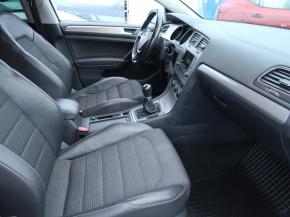 Volkswagen Golf  1.2 TSI 