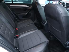 Volkswagen Golf  1.2 TSI 