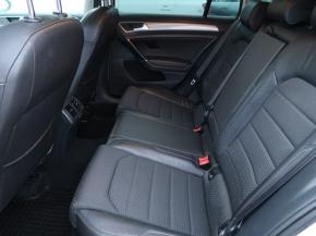 Volkswagen Golf  1.2 TSI 