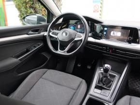 Volkswagen Golf  1.0 TSI 