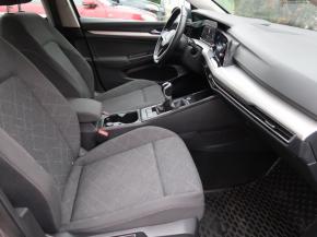 Volkswagen Golf  1.0 TSI 