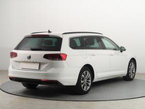 Volkswagen Passat  1.5 TSI 