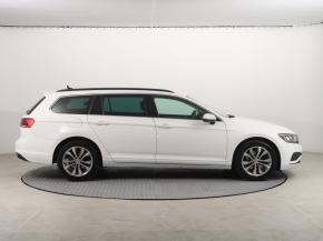 Volkswagen Passat  1.5 TSI 