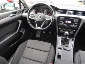 Volkswagen Passat  1.5 TSI 