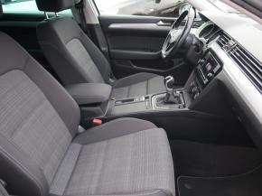 Volkswagen Passat  1.5 TSI 