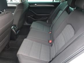 Volkswagen Passat  1.5 TSI 