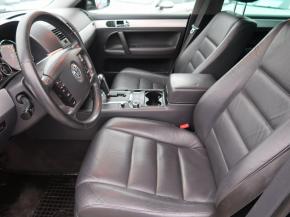 Volkswagen Touareg  3.0 TDI 