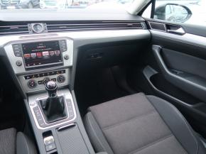 Volkswagen Passat  2.0 TDI 