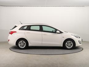 Hyundai i30  1.6 MPI 