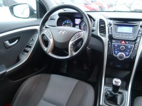 Hyundai i30  1.6 MPI 