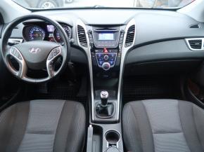 Hyundai i30  1.6 MPI 