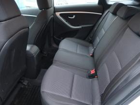 Hyundai i30  1.6 MPI 