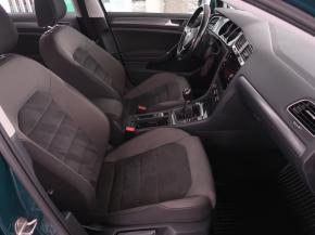 Volkswagen Golf  1.0 TSI 