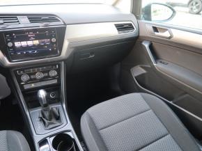 Volkswagen Touran  1.5 TSI 