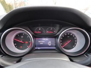 Opel Insignia  2.0 CDTI 