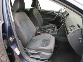 Volkswagen Golf  1.4 TSI 