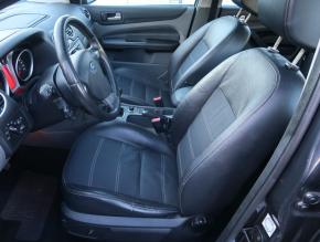 Ford Focus  2.0 16V 