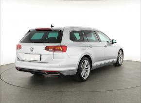 Volkswagen Passat  2.0 TDI Elegance 