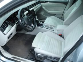 Volkswagen Passat  2.0 TDI Elegance 