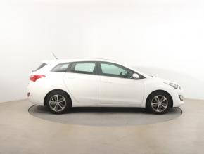 Hyundai i30  1.6 MPI 