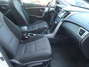 Hyundai i30  1.6 MPI 