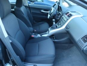 Toyota Auris  1.6 Valvematic 