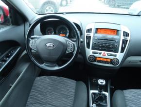 Kia Ceed  1.4 CVVT 