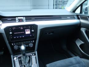 Volkswagen Passat  2.0 TDI Elegance 