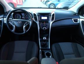 Hyundai i30  1.6 GDI 