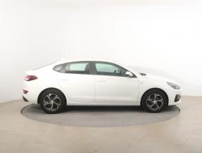 Hyundai i30 Fastback  1.6 CRDi MHEV 