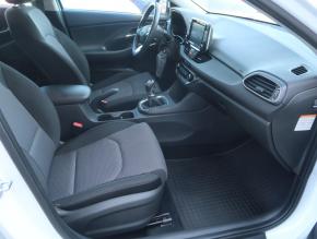 Hyundai i30 Fastback  1.6 CRDi MHEV 