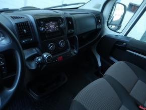 Peugeot Boxer  2.2 BlueHDi . 