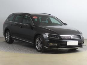 Volkswagen Passat  1.6 TDI R-Line 