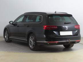 Volkswagen Passat  1.6 TDI R-Line 