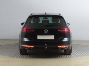 Volkswagen Passat  1.6 TDI R-Line 