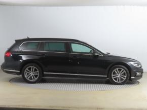 Volkswagen Passat  1.6 TDI R-Line 