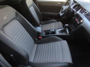 Volkswagen Passat  1.6 TDI R-Line 