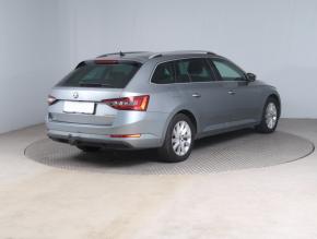 Škoda Superb  2.0 TDI Style 